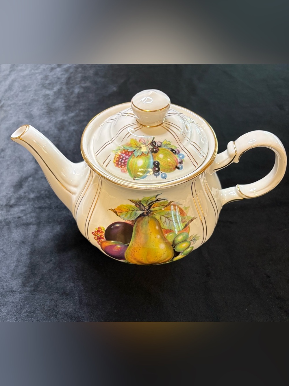 Vintage James Sadler & Sons Porcelain Teapot 22kt Gold  Trim - Picture 2 of 11